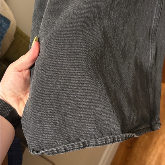 Women's Black Wide-Leg Jeans - Picture 5 of 9